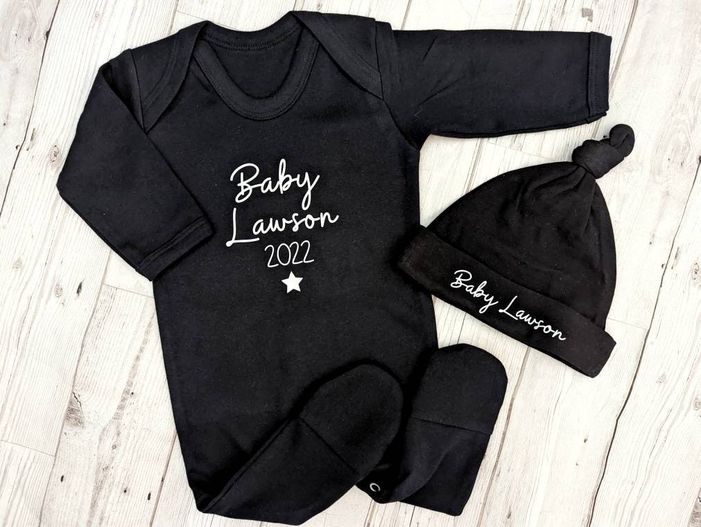 Personalised New Baby Sleepsuit and Hat Set Gift Name Romper Newborn Coming Home Outfit Set I'm Here Welcome World Cotton Baby Clothing
