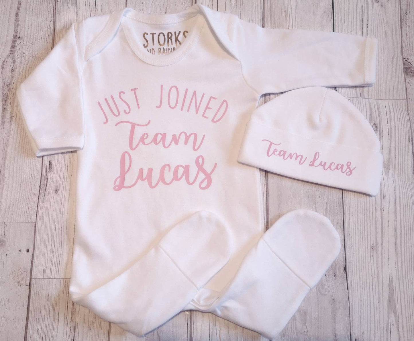Personalised New Baby Gift First Outfit Just Joined Team Surname Unisex Clothes Sleepsuit Hat Set Boy Girl Coming Home Romper Newborn Cotton