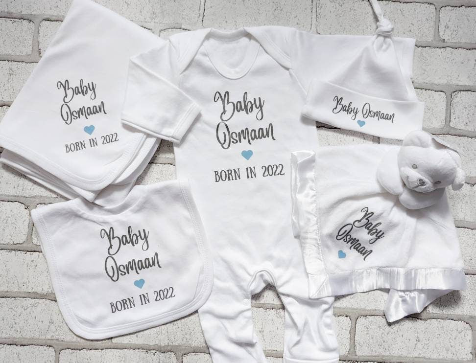 Personalised New Baby Gift Set Coming Home Outfit Newborn Clothing Hamper Comforter Blanket Baby Boy Girl Unisex Baby Shower Present