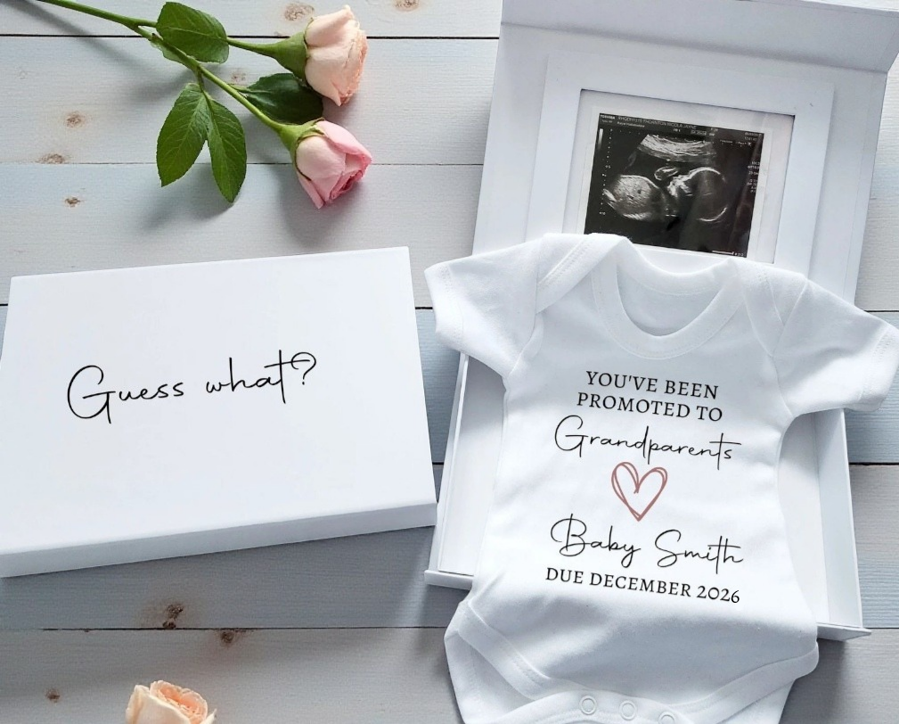 Pregnancy Announcement Bodysuit and Box with Frame
